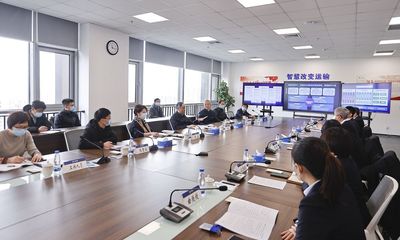 李鸿忠会见辜胜阻 共商天津数字经济高质量发展新路径